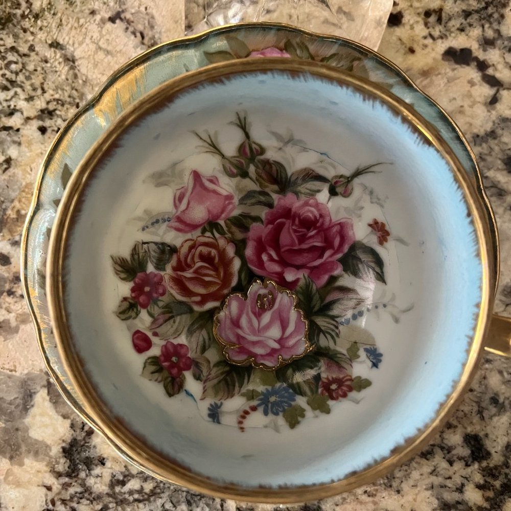 Antique Roses Tea Cup - Picture 3 of 5